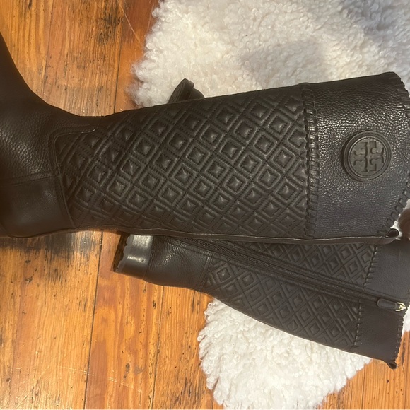 Tory Burch black quilted leather Miller riding boots, size 5.  Worn twice. - Picture 3 of 16